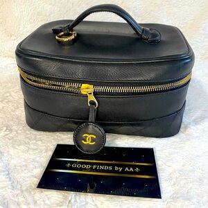 Chanel Vanity Bag - Lambskin - Top Handle Matelasse / Bicolore Coco Vintage